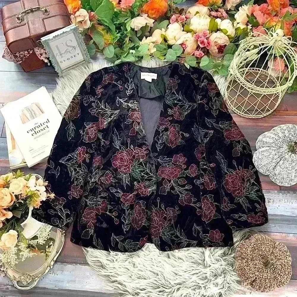Vintage Norton McNaughton Women's Floral Metallic Velvet Office Blazer Jacket